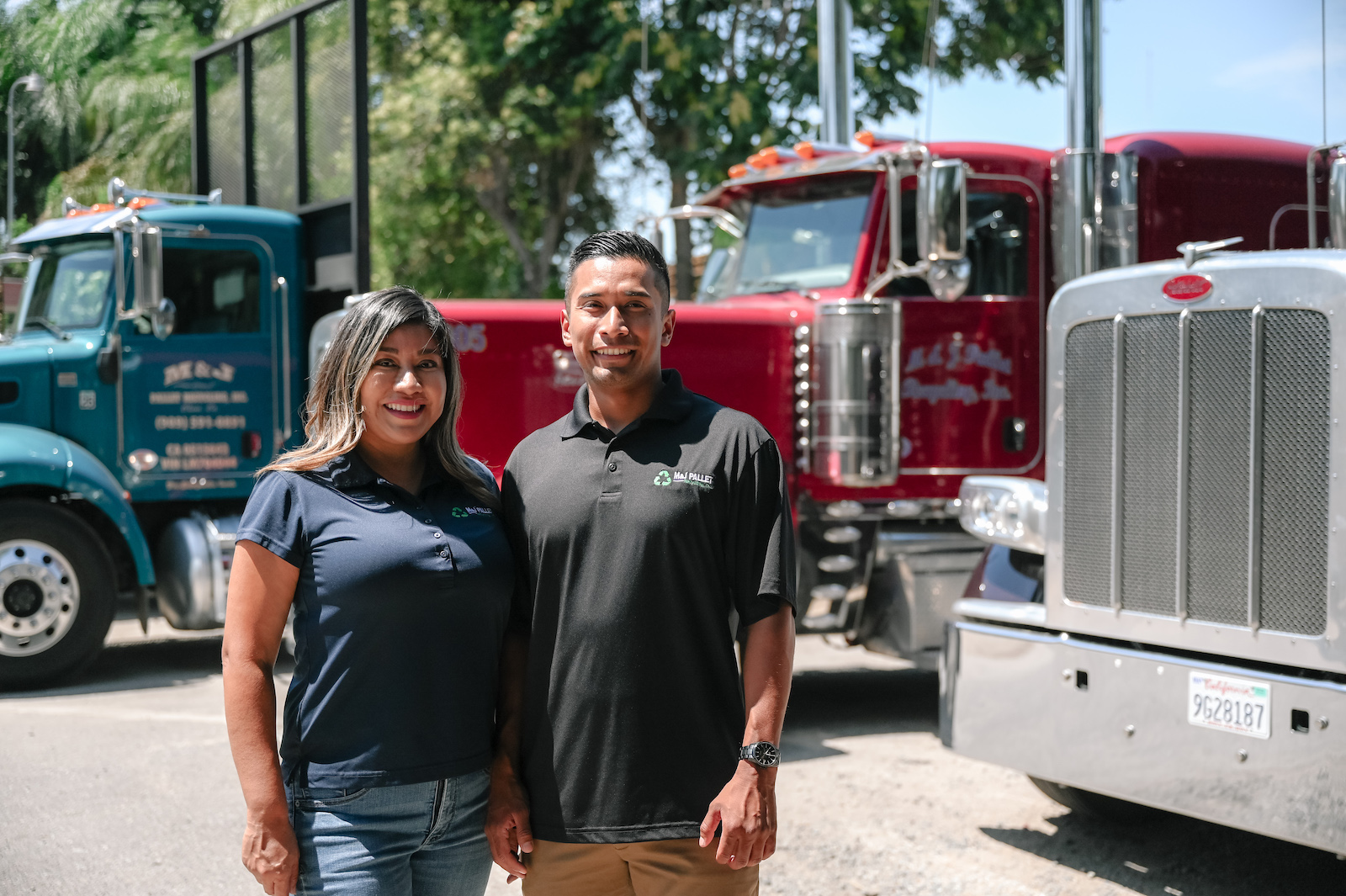 brother and sister owners of M&J Pallet Recycling